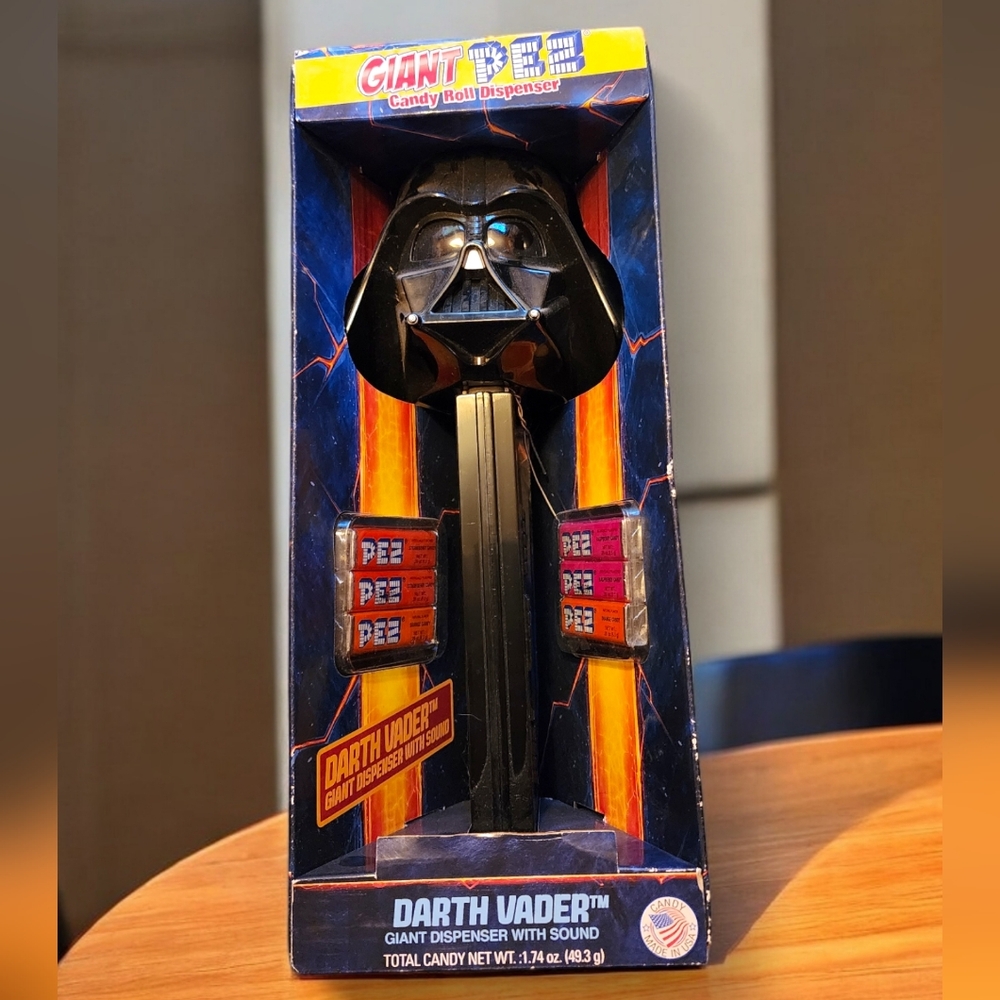 STARWARS - PEZ Giant Darth Vader Candy Roll Dispenser with Sound 1.74 Ounce NEW